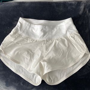 Outdoor Voices Hudson 2.5 shorts